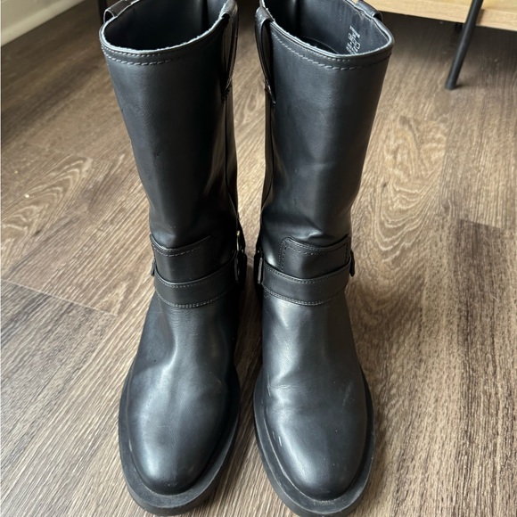 ZARA Black Leather Mid-Calf Moto Boots - Picture 2 of 5